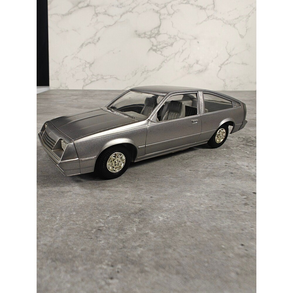 AMT Ertl 1983 Chevrolet Cavalier Type 10 Promo Model Car 1/25 Scale Silver
